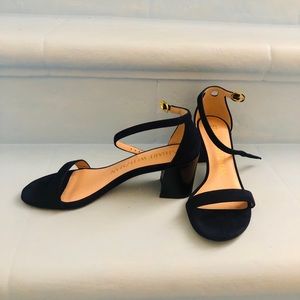 Stuart weitzman deep blue suede mid heel sz 5 1/2